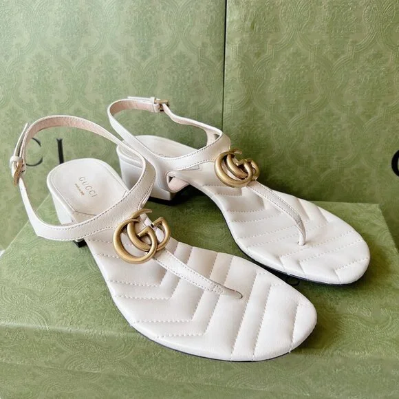 Gucci Cream Sandals with Gold Accent - Picture 4 of 12